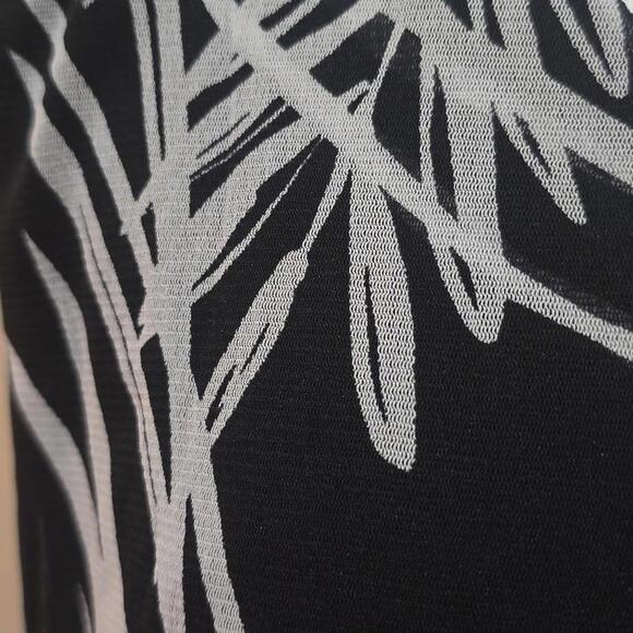 Chic Alfani Black & White Floral Tunic Top, 1X - Picture 2 of 8